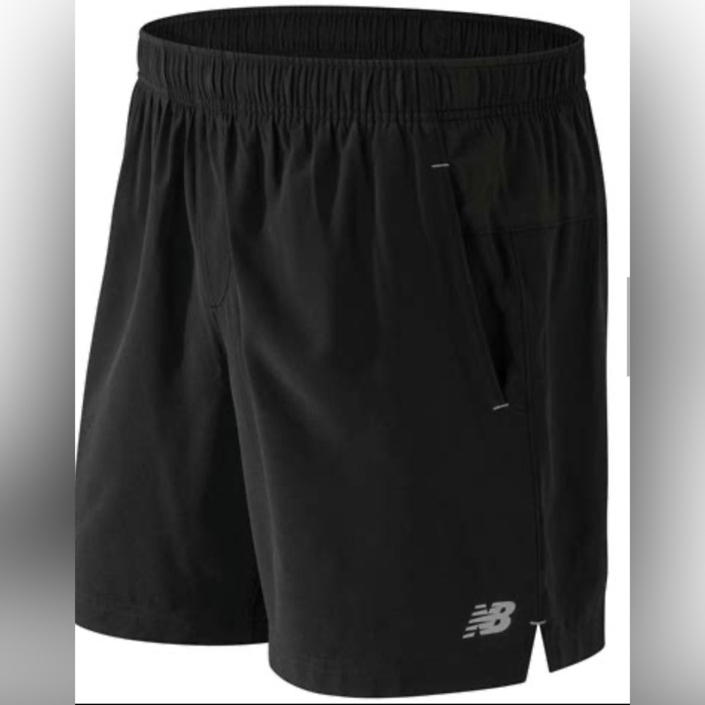 NWT Men’s size M New Balance Athletic Shorts 7”